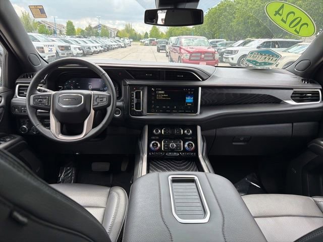 Used 2024 GMC Yukon Denali w/ LPO, Floor Liner Package AWD/4WD image 20