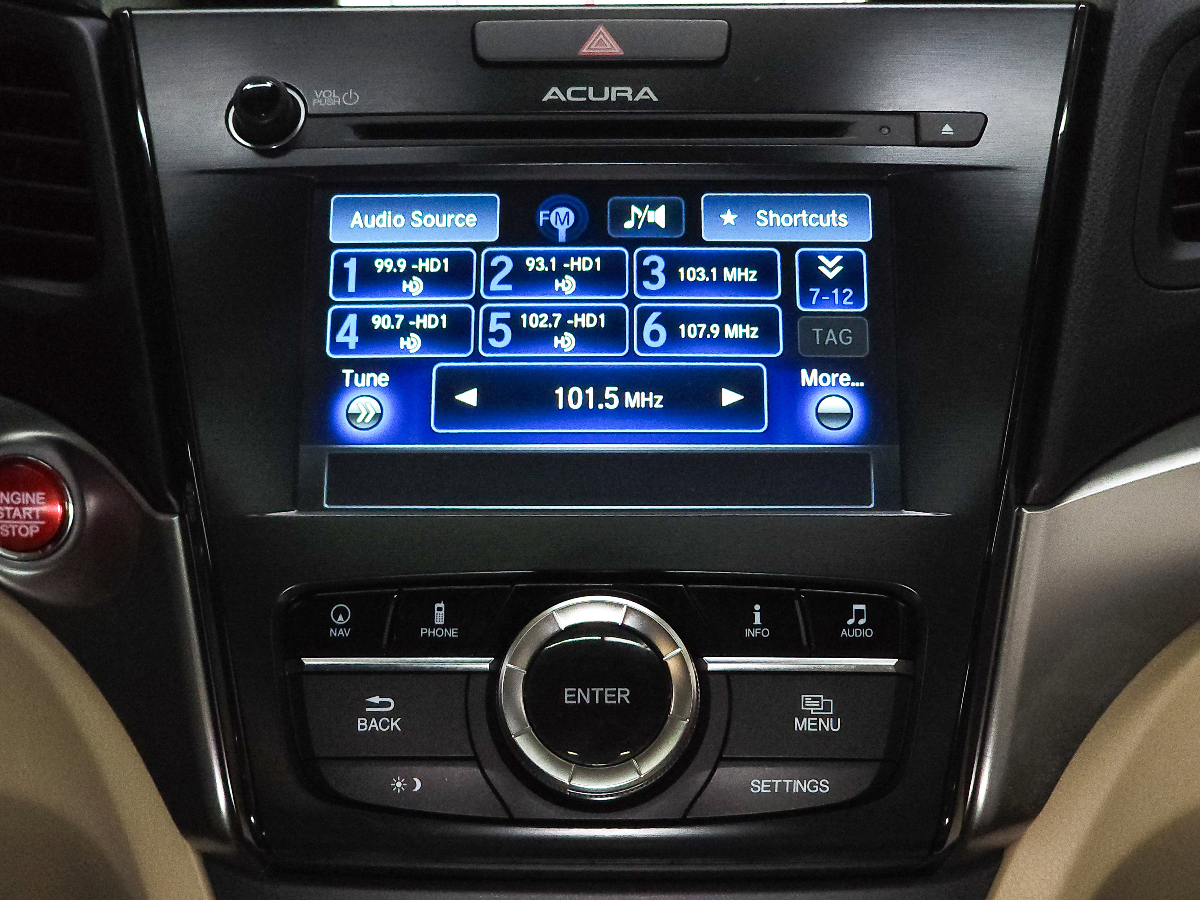 Used 2018 Acura ILX w/ Premium Package image 36