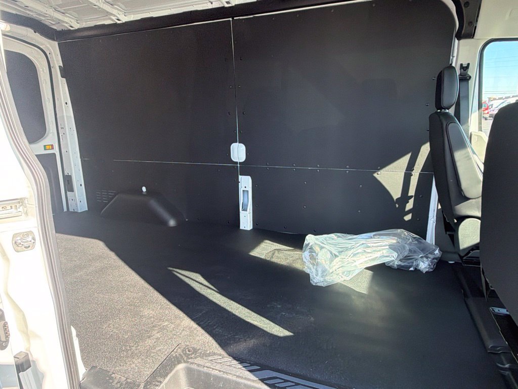 New 2027 Ford Transit 250 148 Medium Roof RWD image 30