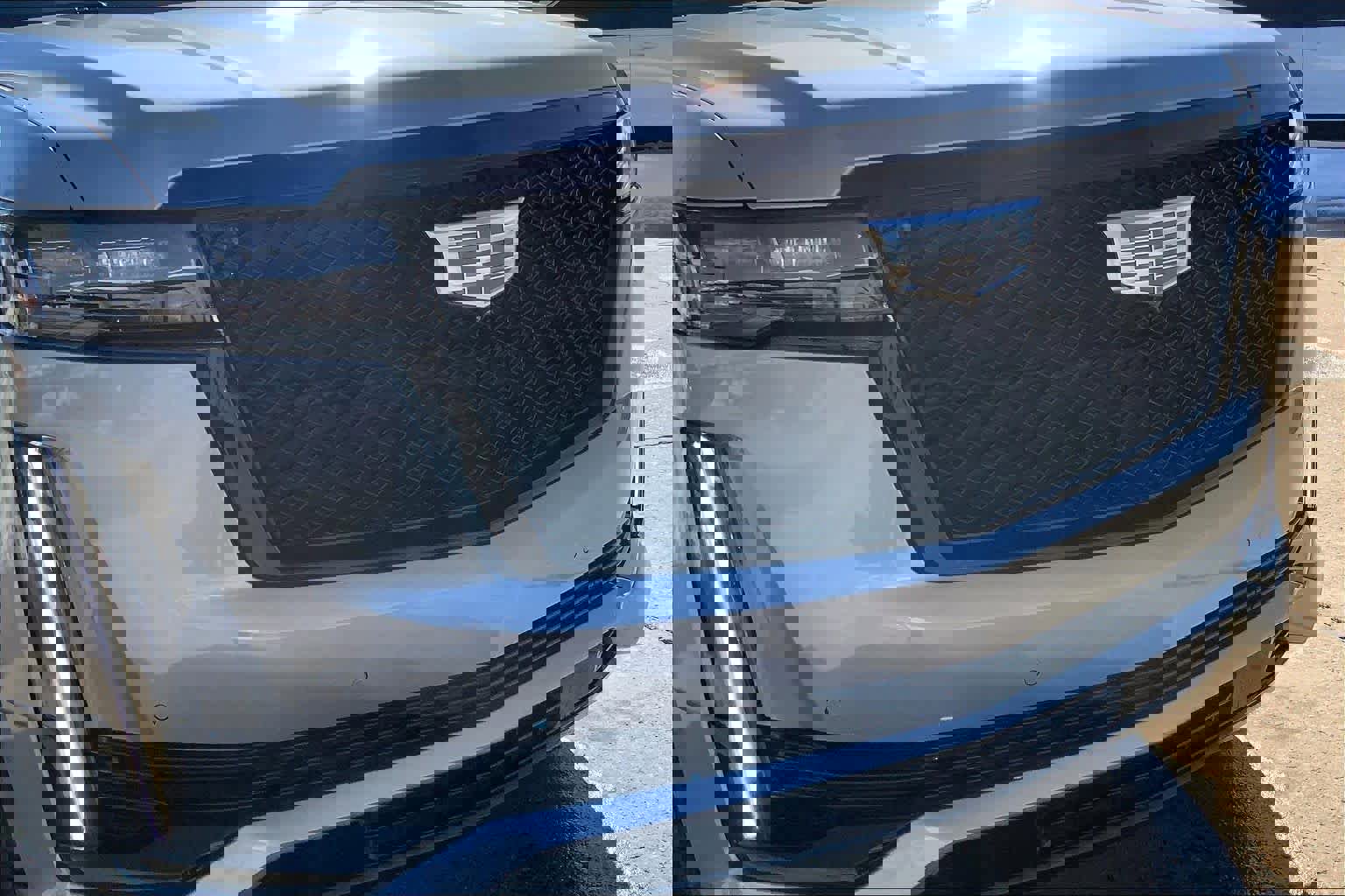 Used 2024 Cadillac Escalade ESV Sport w/ LPO, ONYX Package image 29