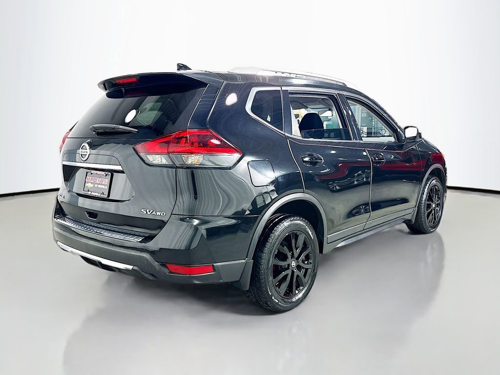 Used 2018 Nissan Rogue SV image 8