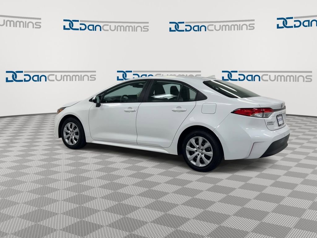 Used 2023 Toyota Corolla LE FWD image 6