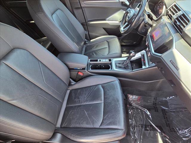 Used 2020 Audi Q3 2.0T Premium w/ Convenience Package AWD/4WD image 20