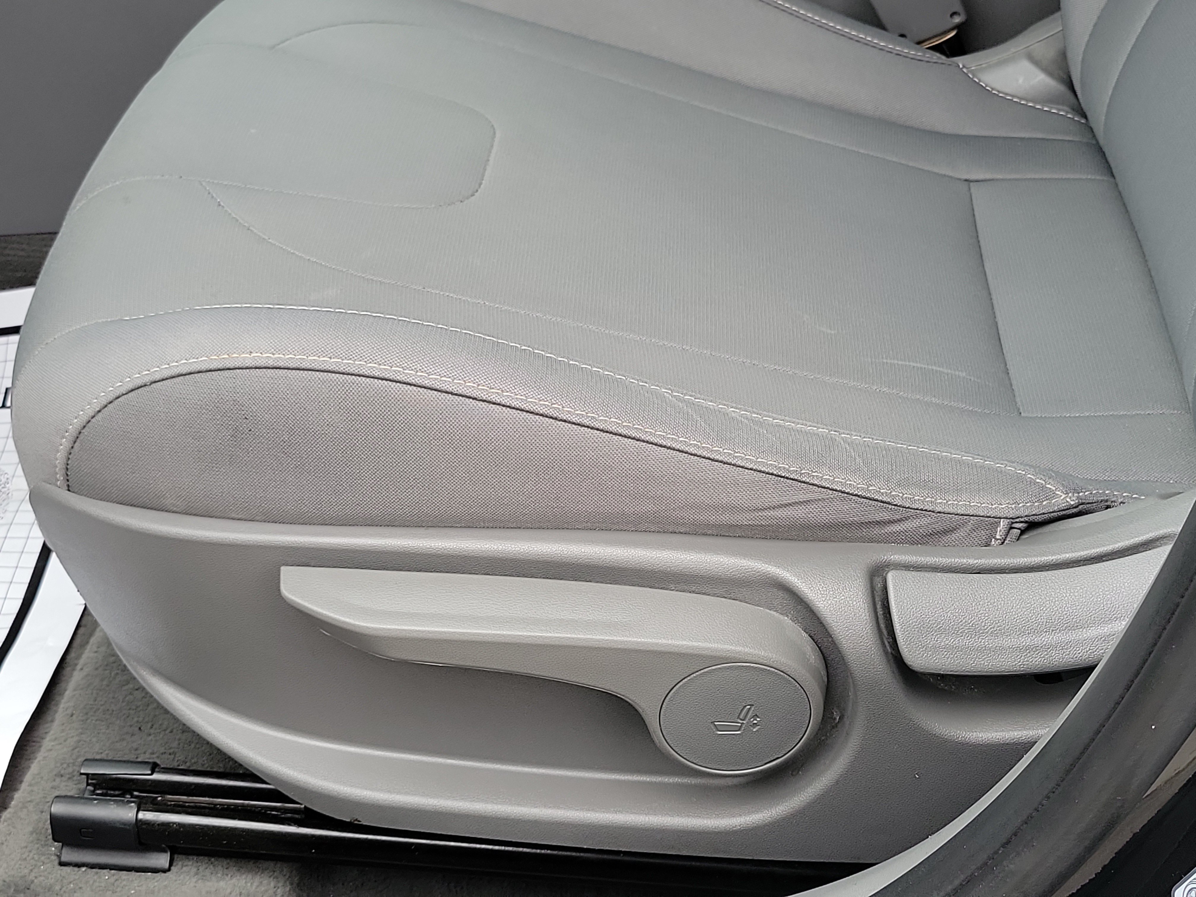 Certified 2023 Hyundai Elantra SEL w/ Convenience Package FWD image 17