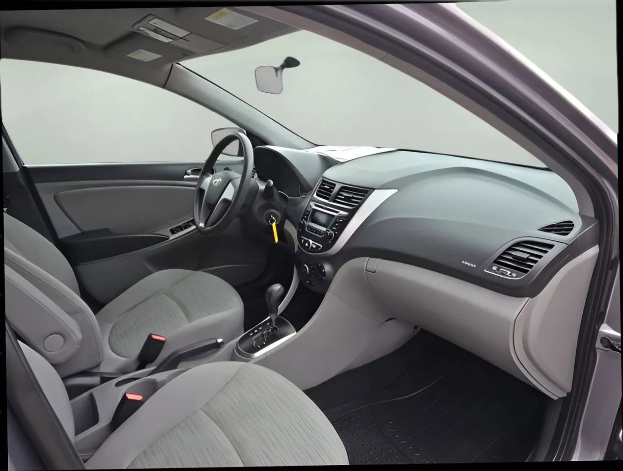 Used 2016 Hyundai Accent SE FWD image 21