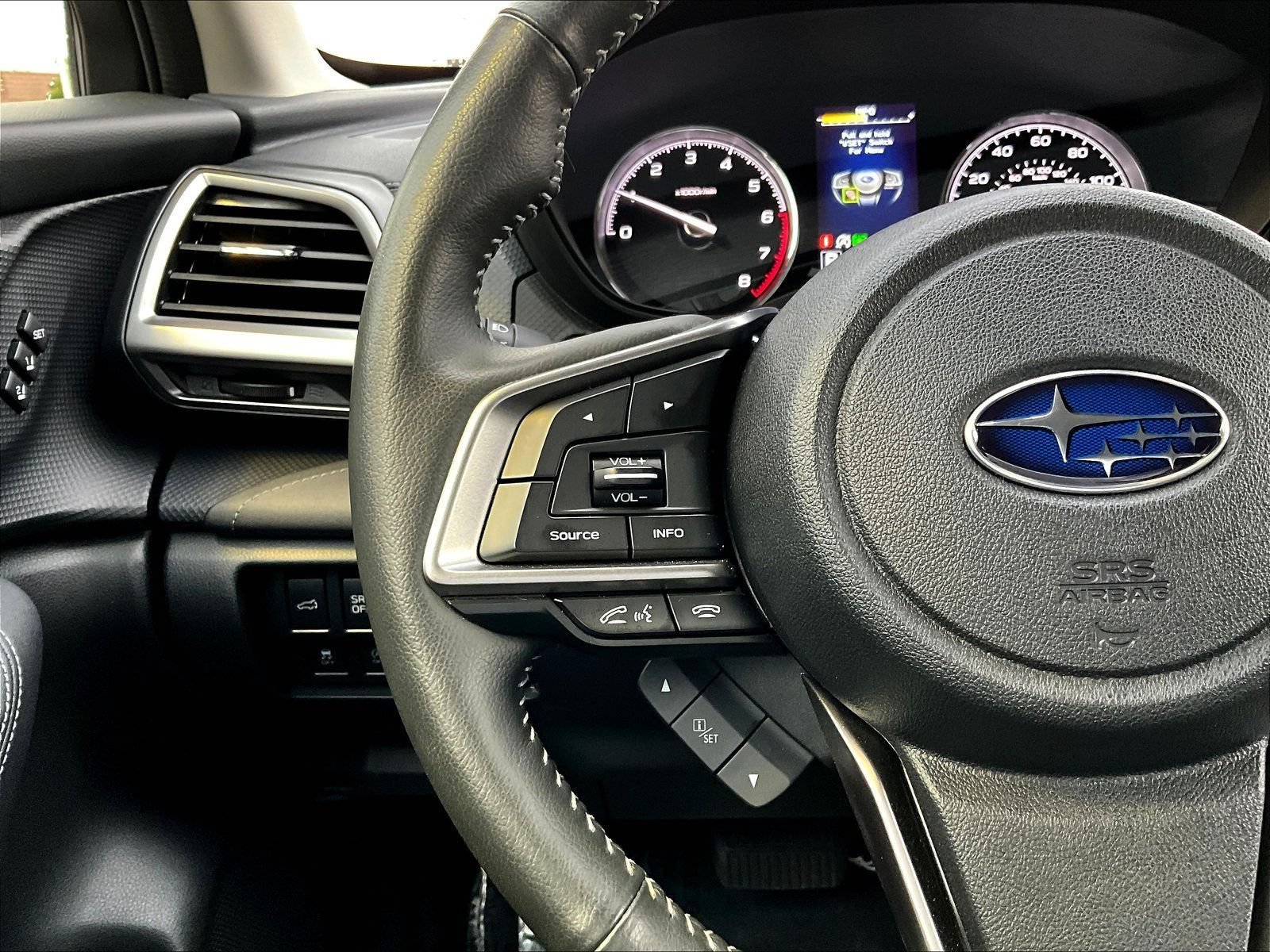 Used 2023 Subaru Forester Touring AWD/4WD image 13