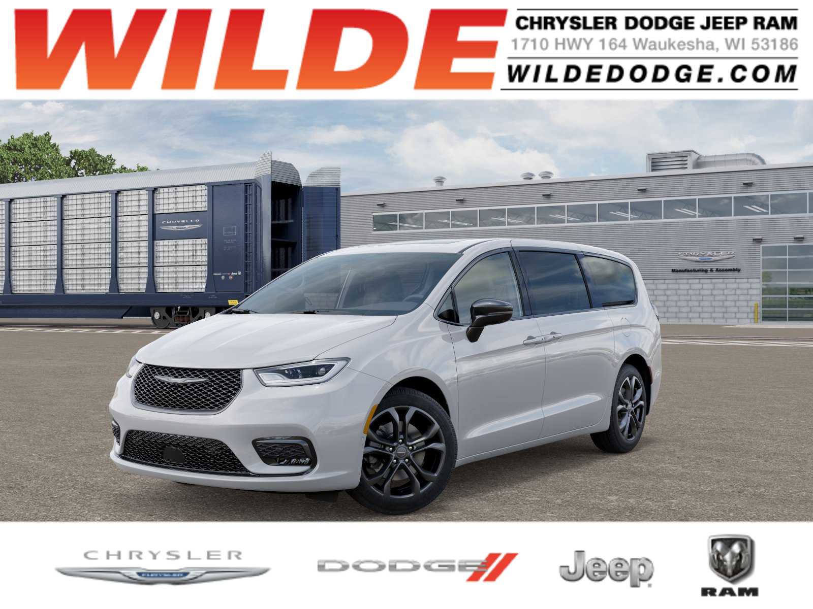 New 2026 Chrysler Pacifica Select