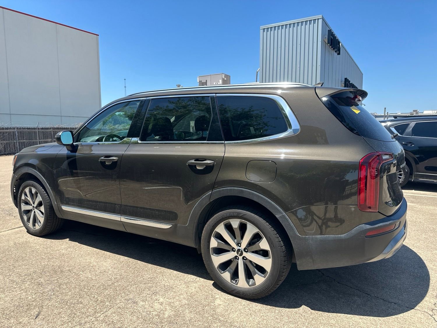 Used 2022 Kia Telluride EX w/ EX Premium Package FWD image 6