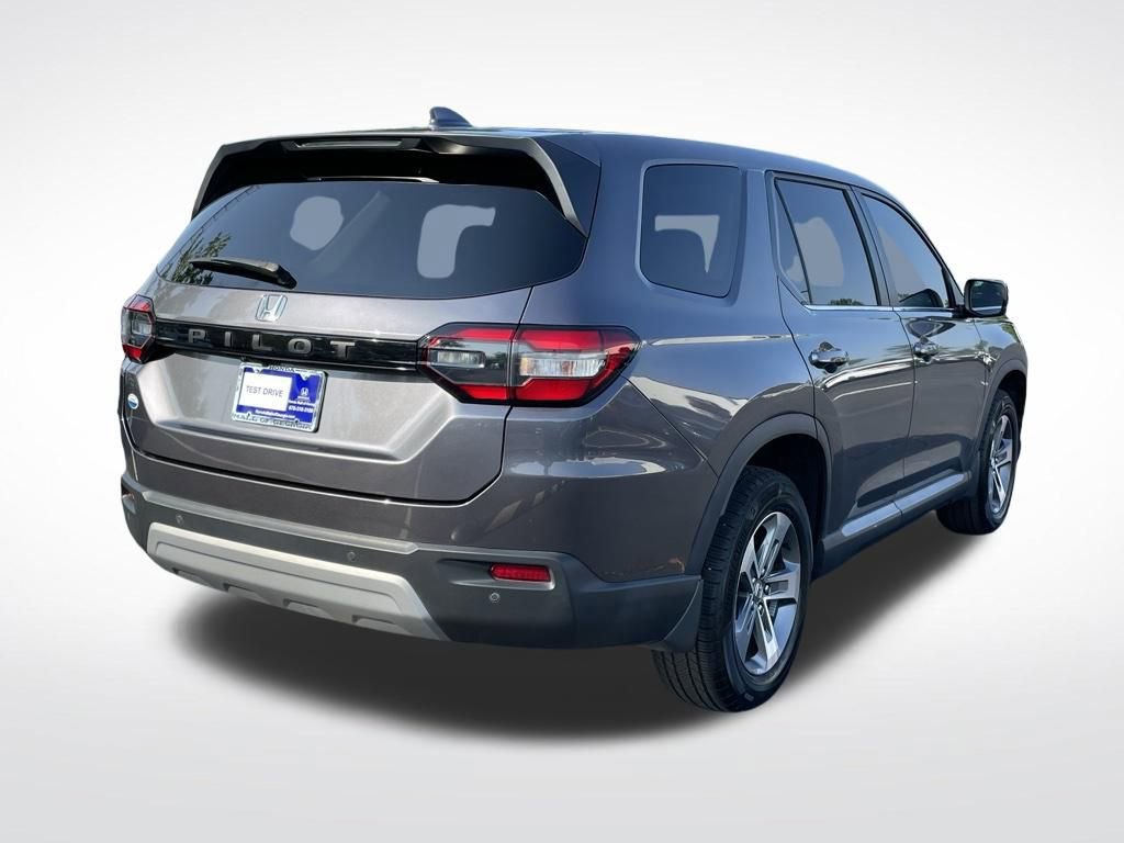 Certified 2023 Honda Pilot EX-L image 6