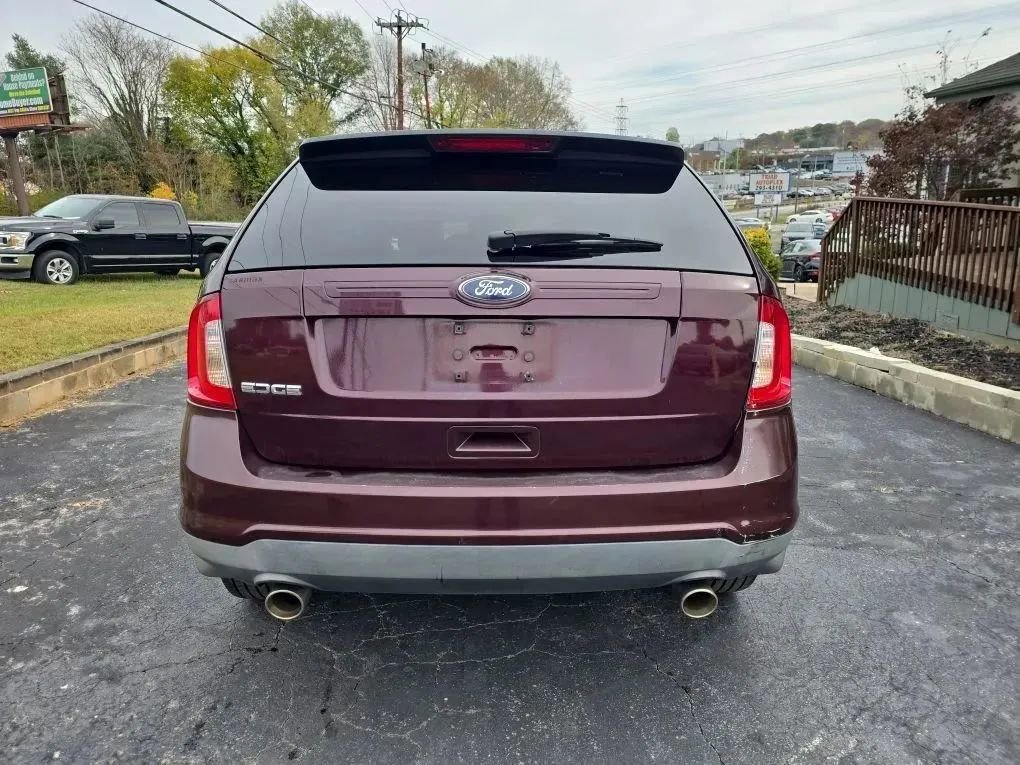 Used 2011 Ford Edge SE FWD image 6