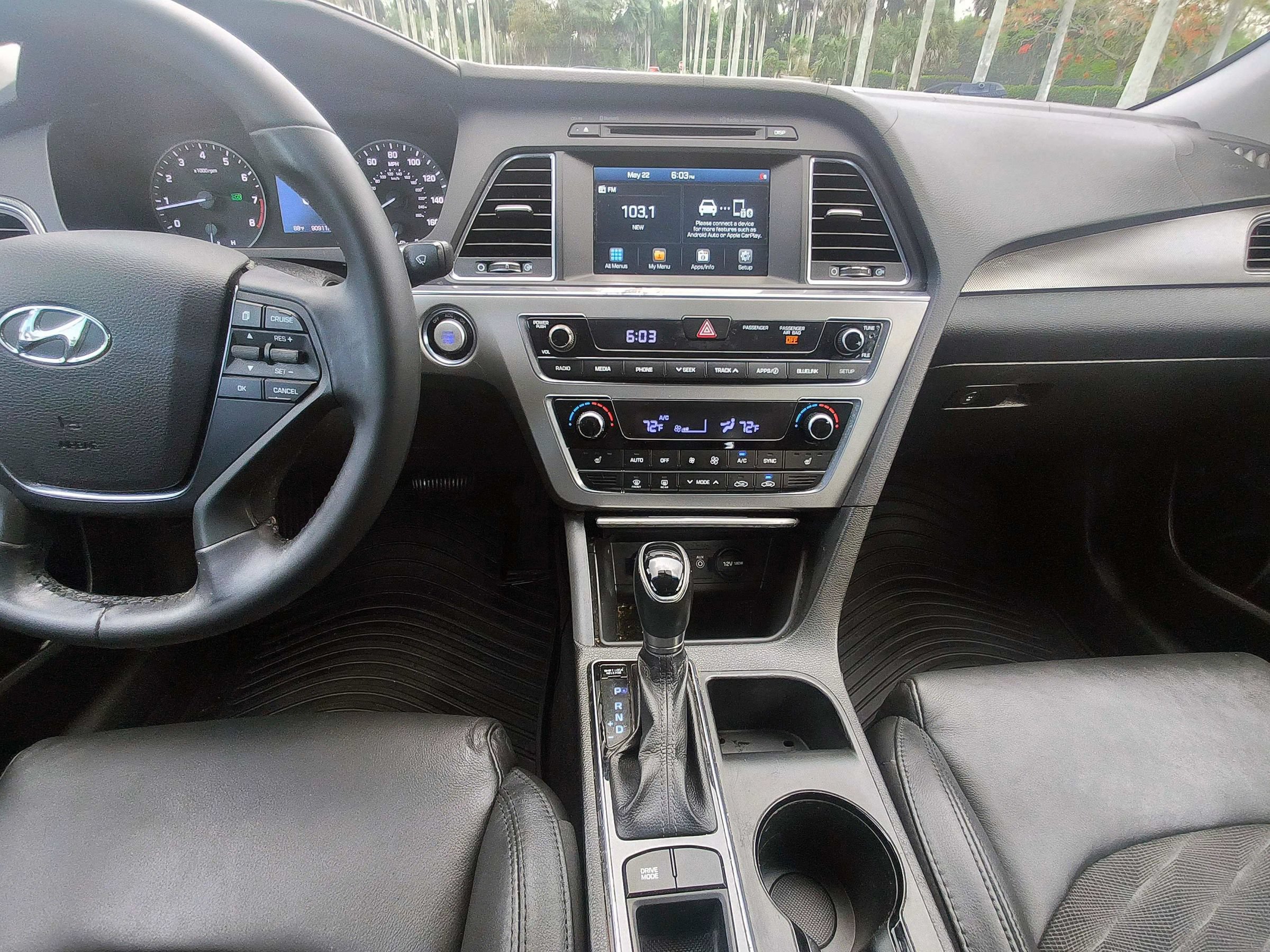 Used 2016 Hyundai Sonata Sport w/ Option Group 02 FWD image 7