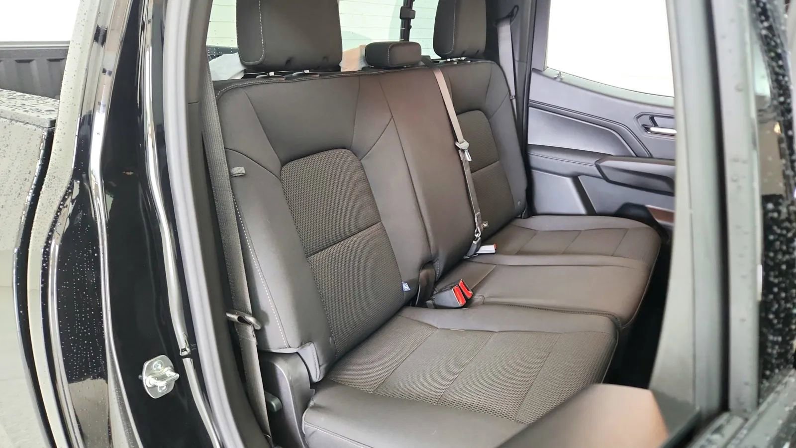 Used 2024 Chevrolet Colorado LT w/ LT Convenience Package image 48