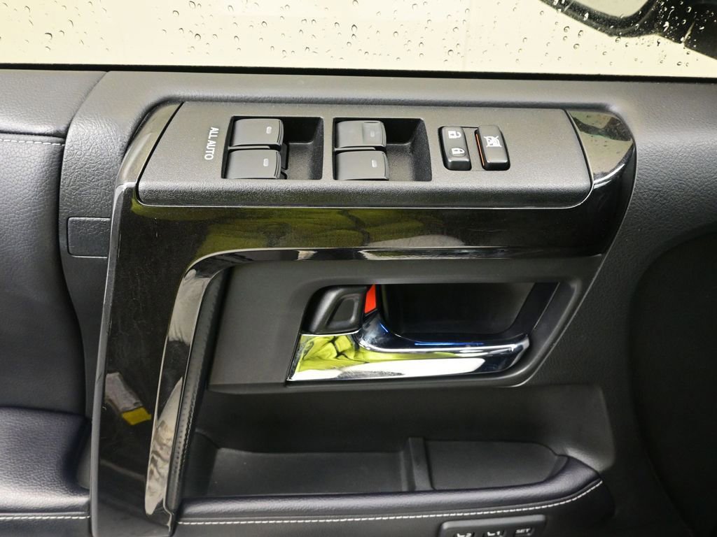 Used 2021 Toyota 4Runner Nightshade image 17