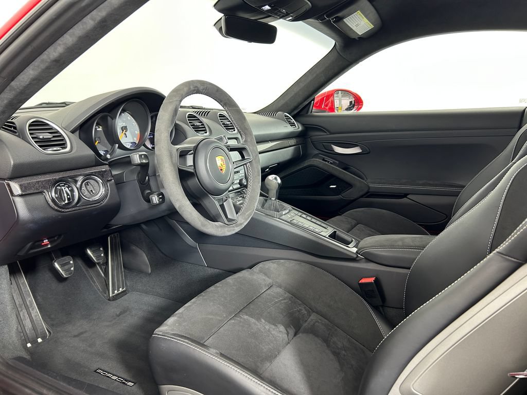 Certified 2020 Porsche 718 Cayman GT4 RWD image 4