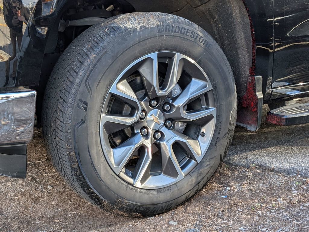 Used 2024 Chevrolet Silverado 1500 LT image 24