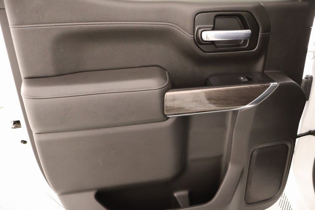 Used 2021 Chevrolet Silverado 1500 LTZ image 17