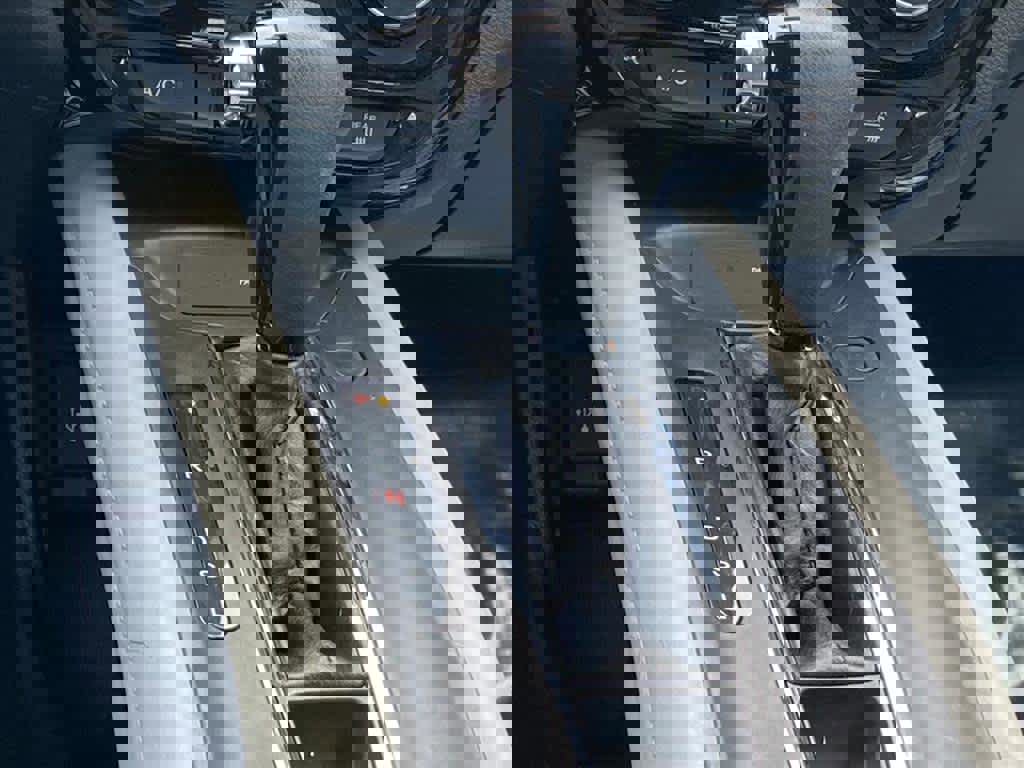 Used 2018 Honda HR-V LX image 11