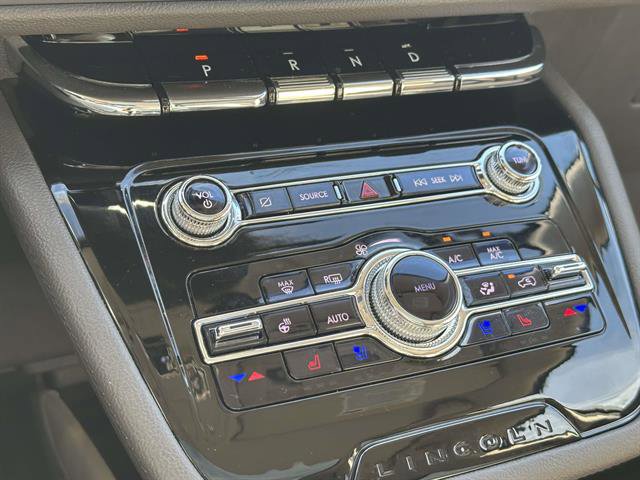 Used 2022 Lincoln Corsair AWD w/ Premium Package image 20