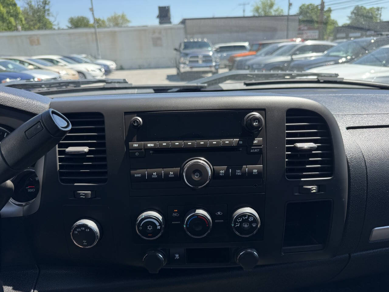 Used 2011 GMC Sierra 1500 SLE w/ Chrome Essentials Package AWD/4WD image 15
