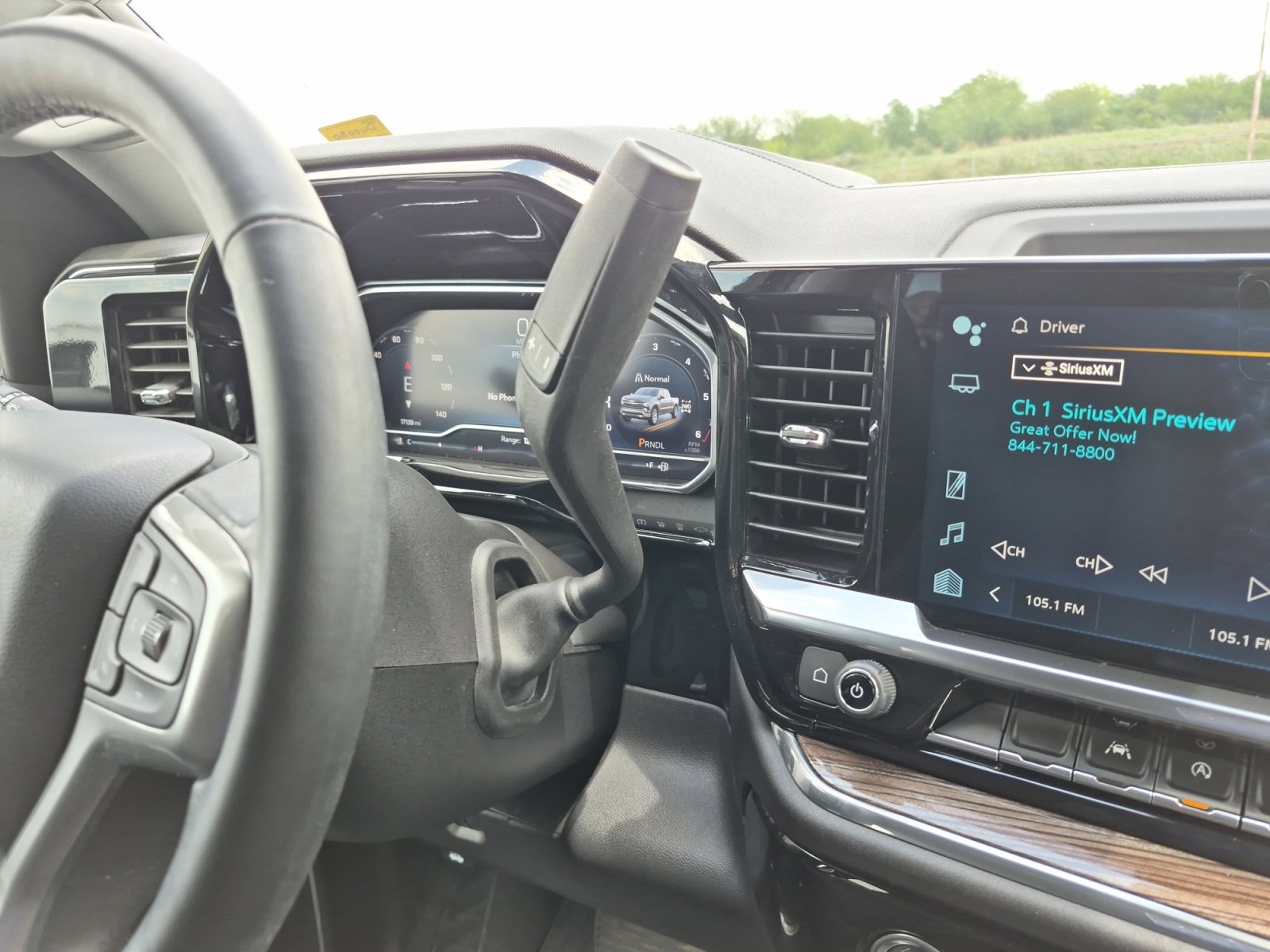 Used 2024 Chevrolet Silverado 1500 LT image 21