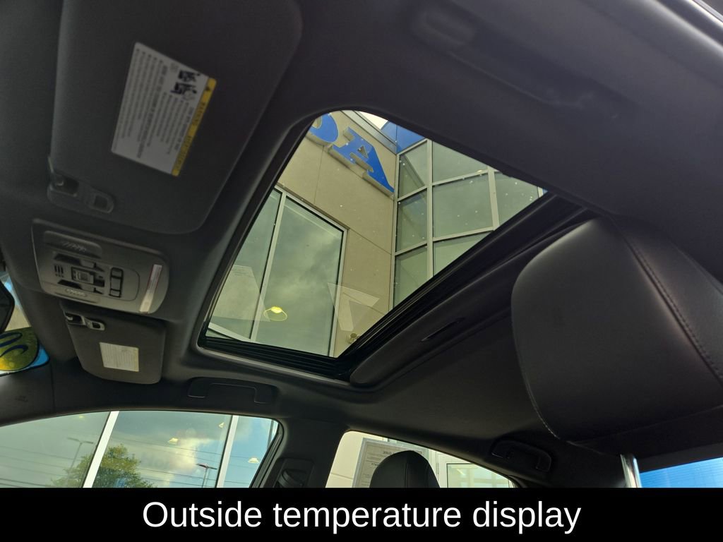 Used 2020 Toyota Avalon XLE w/ Moonroof Package FWD image 23