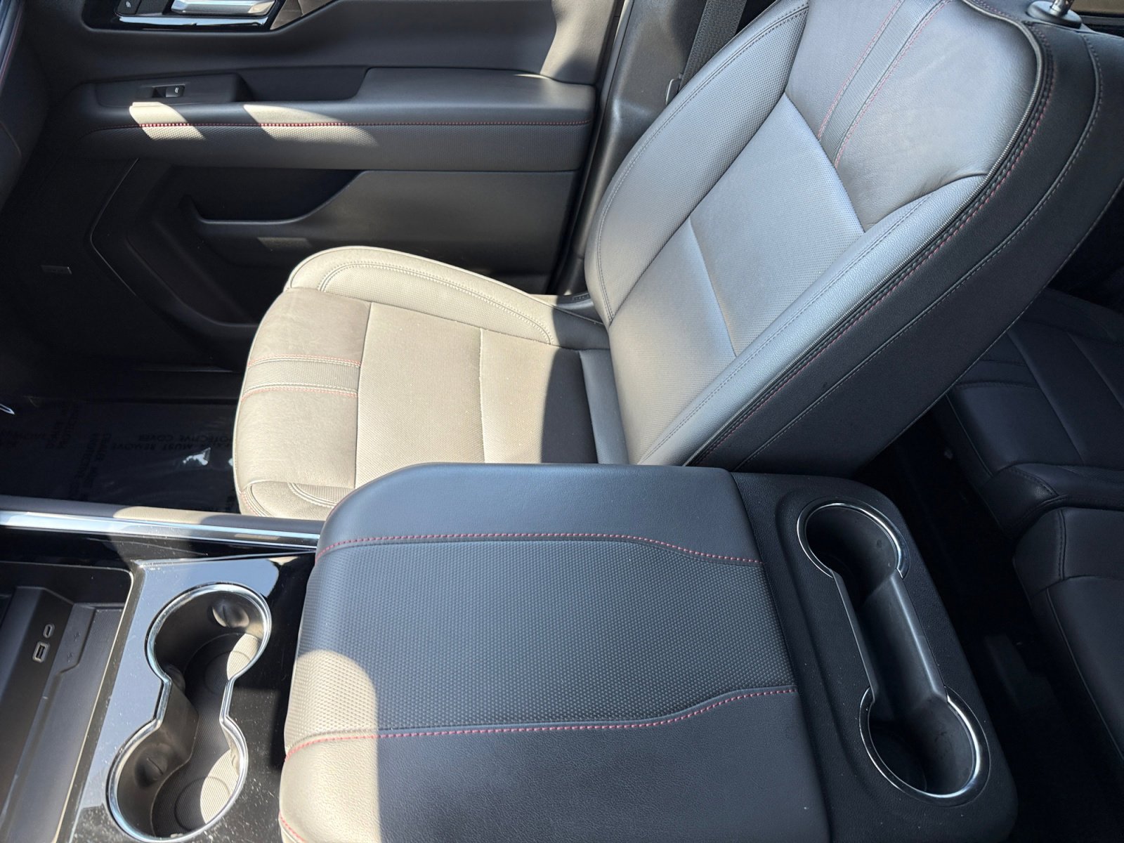 Used 2025 Chevrolet Tahoe RST w/ Comfort Package AWD/4WD image 13