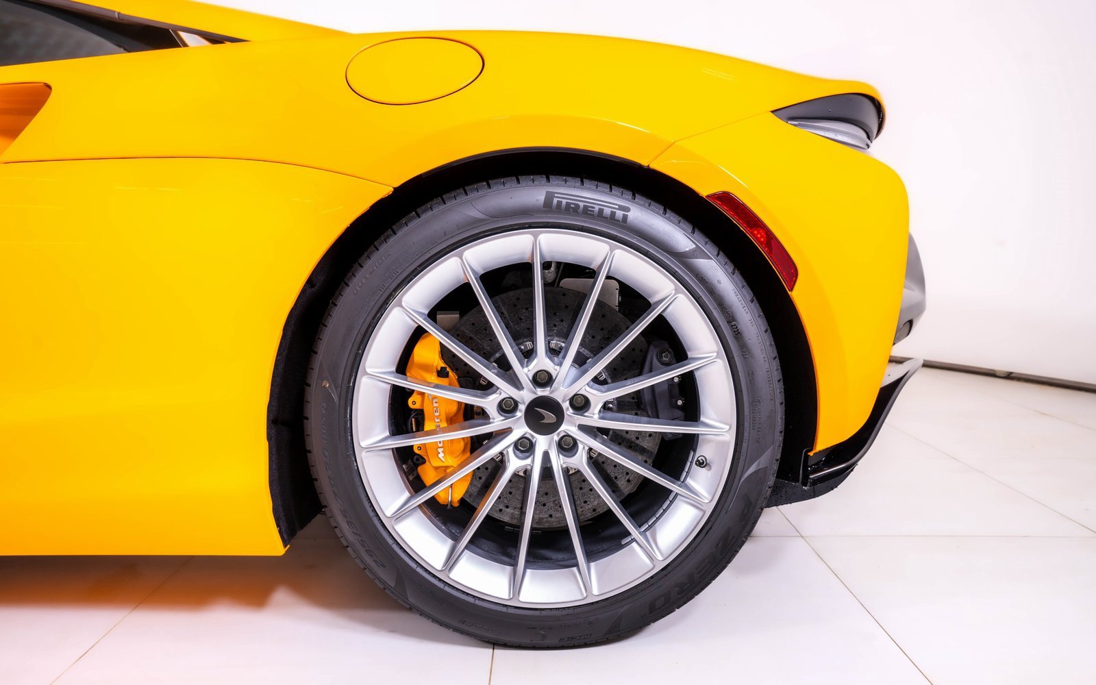 New 2026 McLaren Artura image 14