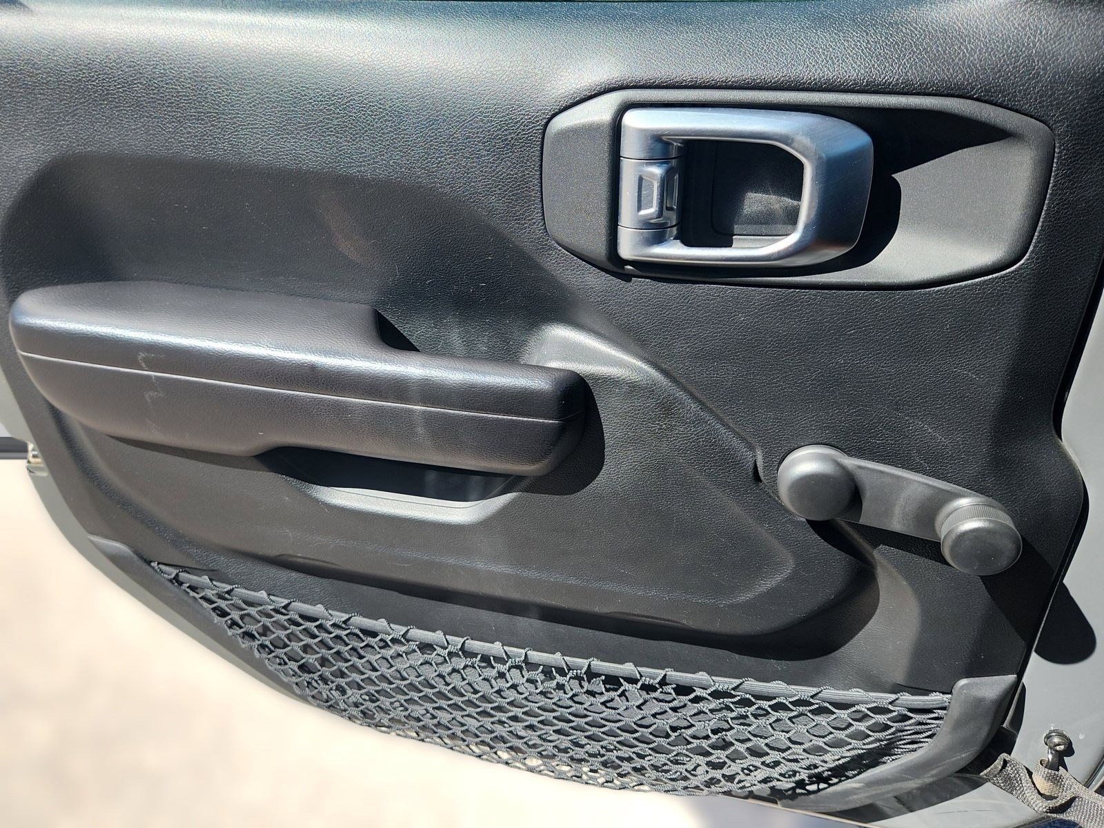 Used 2020 Jeep Wrangler Unlimited Sport image 17