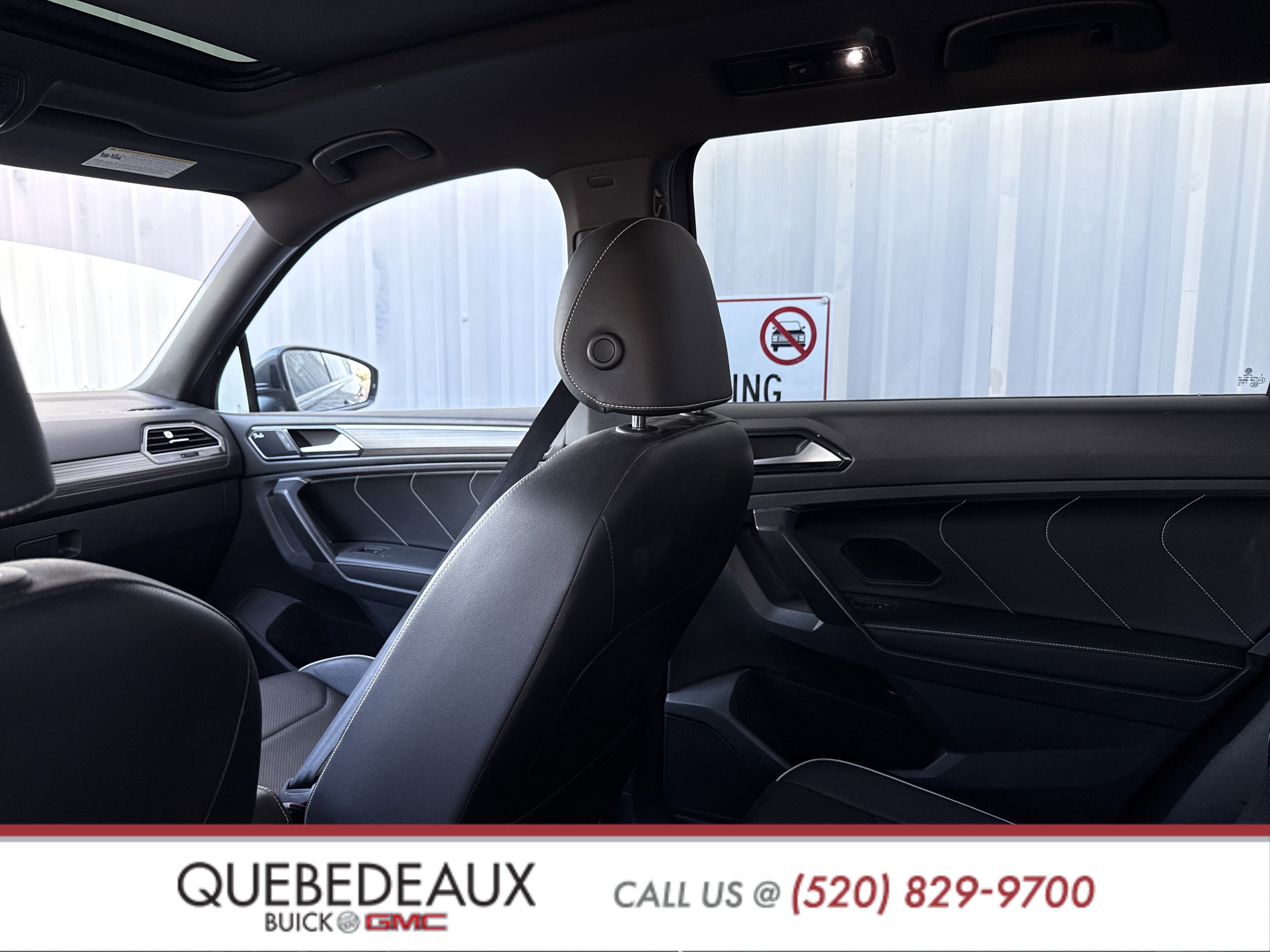 Used 2022 Volkswagen Tiguan SEL R-Line image 25