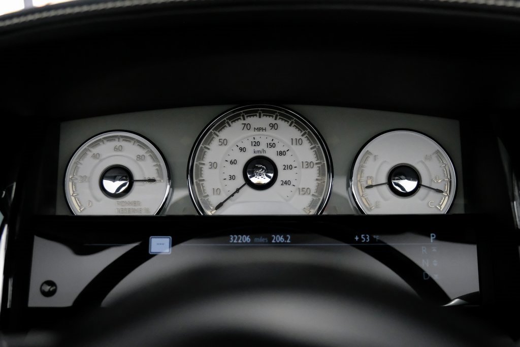 Used 2018 Rolls-Royce Dawn image 20