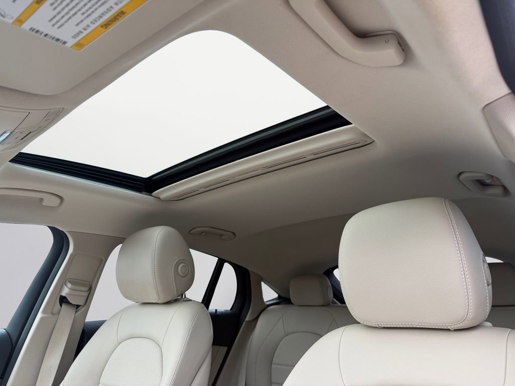 Used 2019 Mercedes-Benz GLC 300 4MATIC Coupe image 18