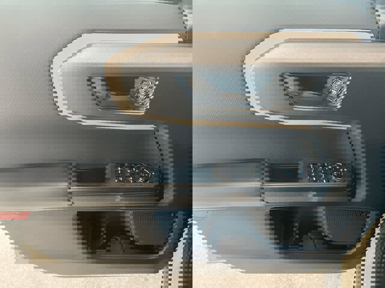 Used 2025 Ford Bronco Sport Big Bend image 13