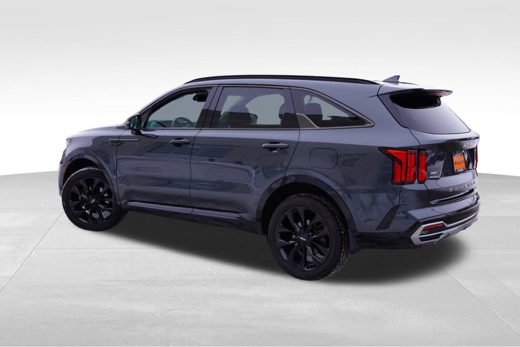 Certified 2022 Kia Sorento SX image 9