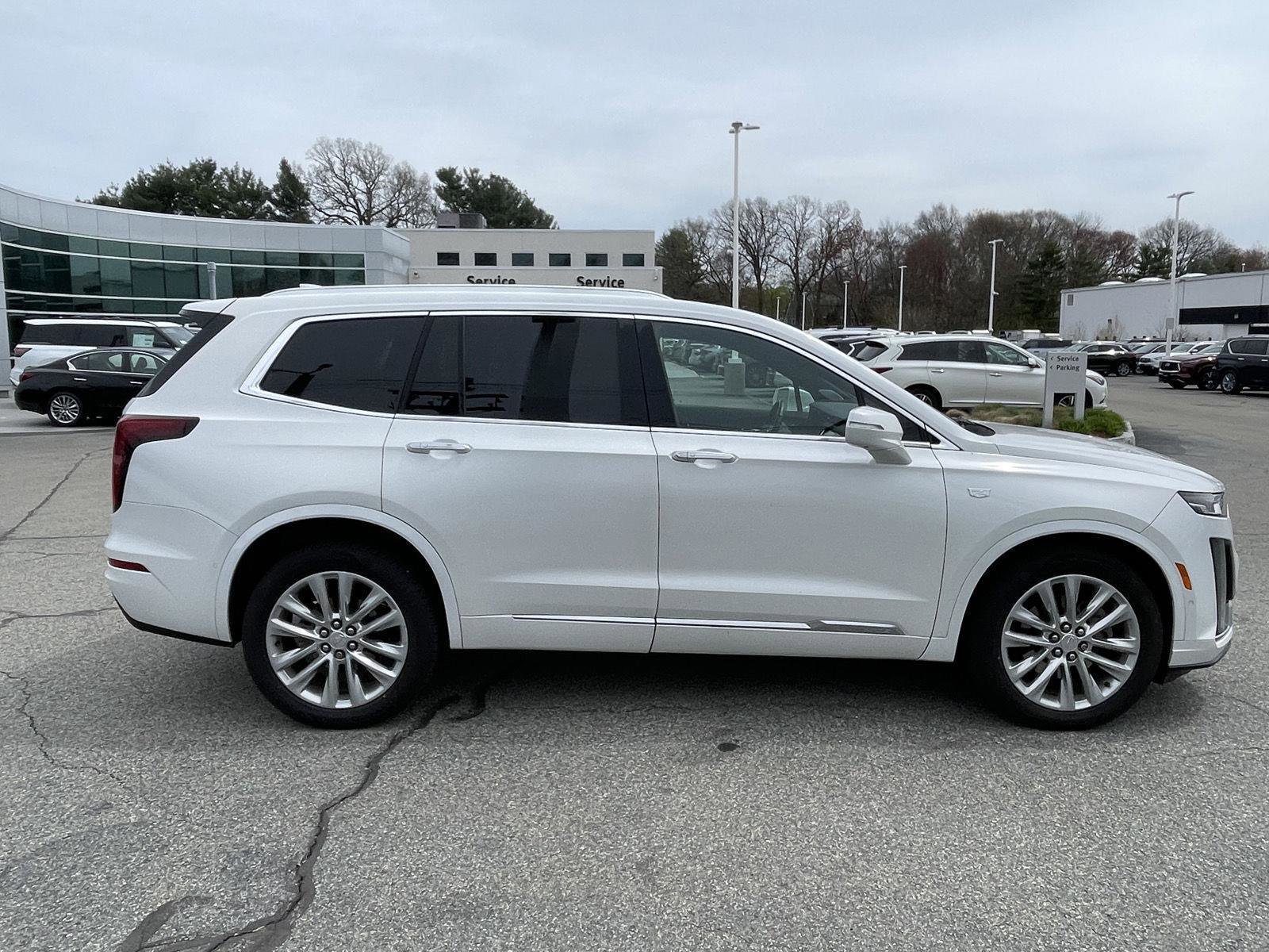Used 2020 Cadillac XT6 Premium Luxury AWD/4WD image 4