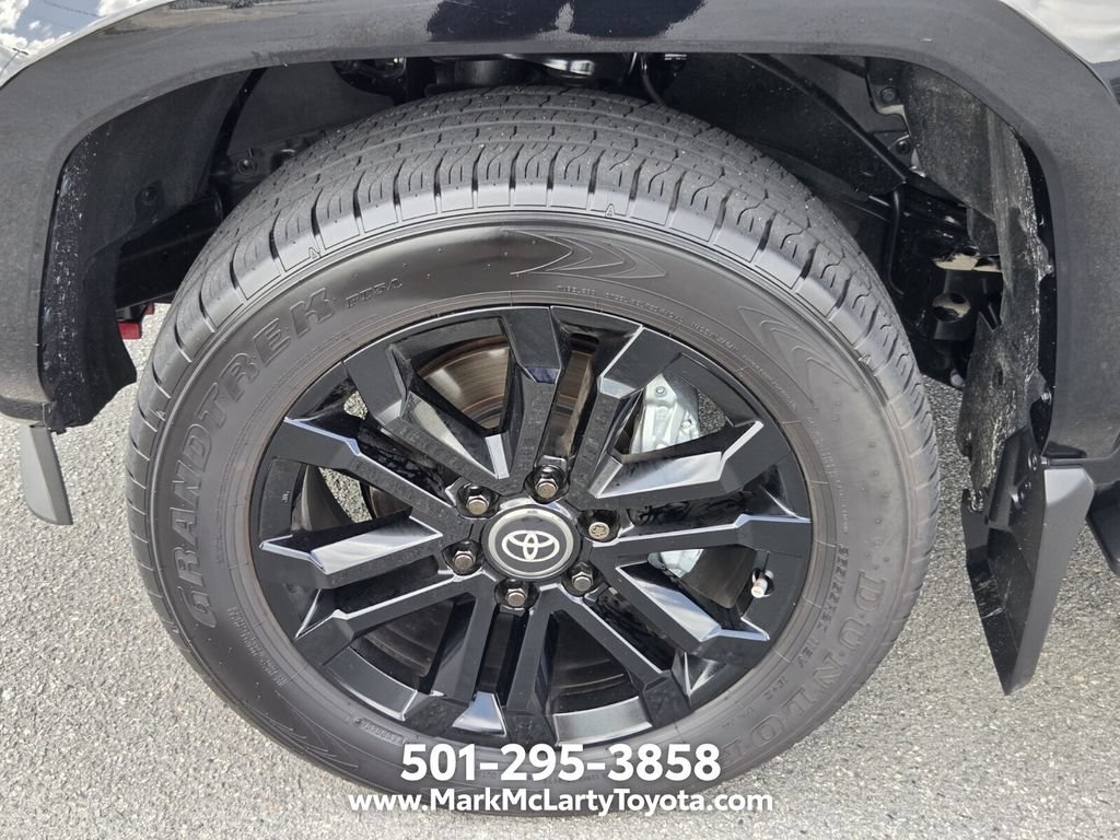 Certified 2026 Toyota 4Runner Platinum AWD/4WD image 17