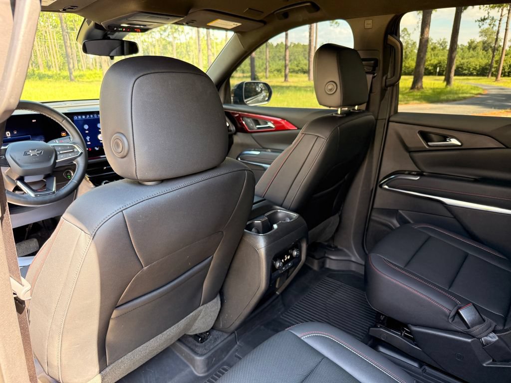 Used 2024 Chevrolet Traverse Z71 w/ LPO, Floor Liner Package AWD/4WD image 26