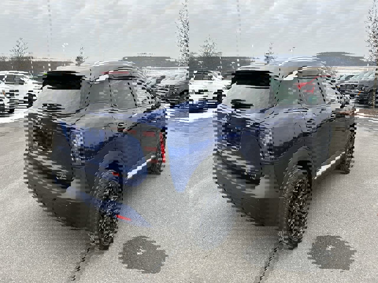 Used 2025 Nissan Kicks SR w/ SR Premium Package image 7