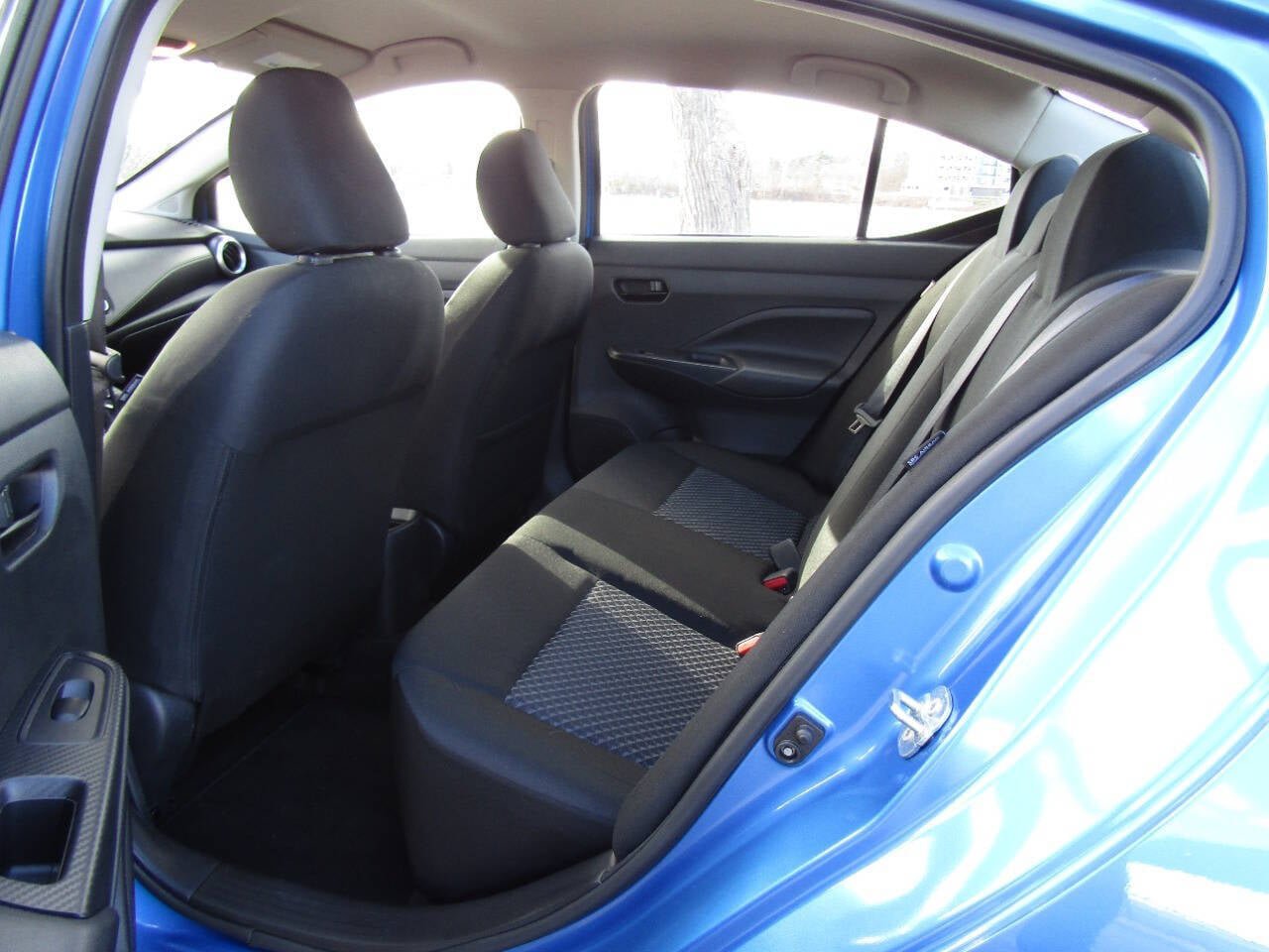 Used 2023 Nissan Versa S FWD image 12