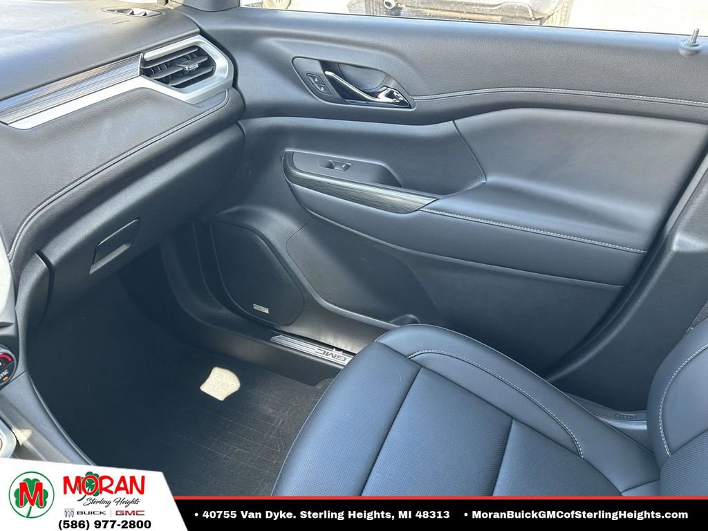 Certified 2023 GMC Acadia SLT w/ Elevation Edition AWD/4WD image 32