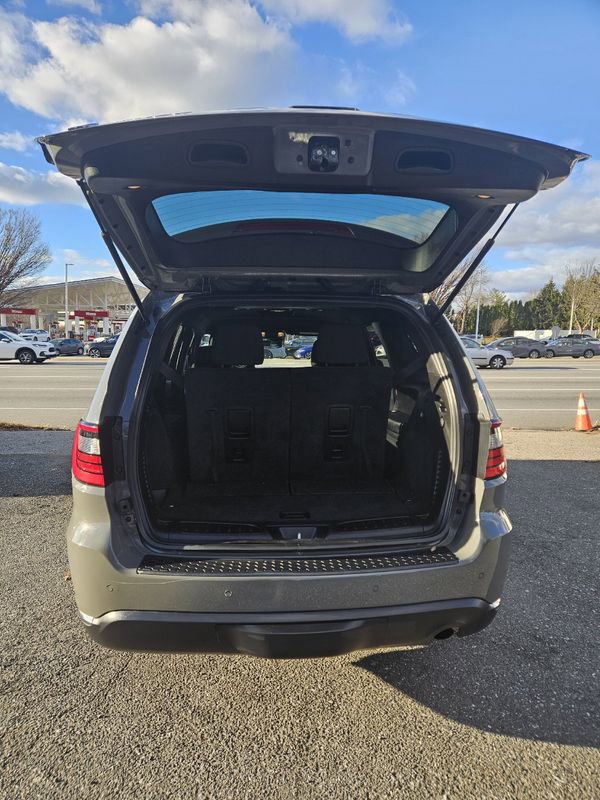 Used 2023 Dodge Durango SXT Launch Edition image 29