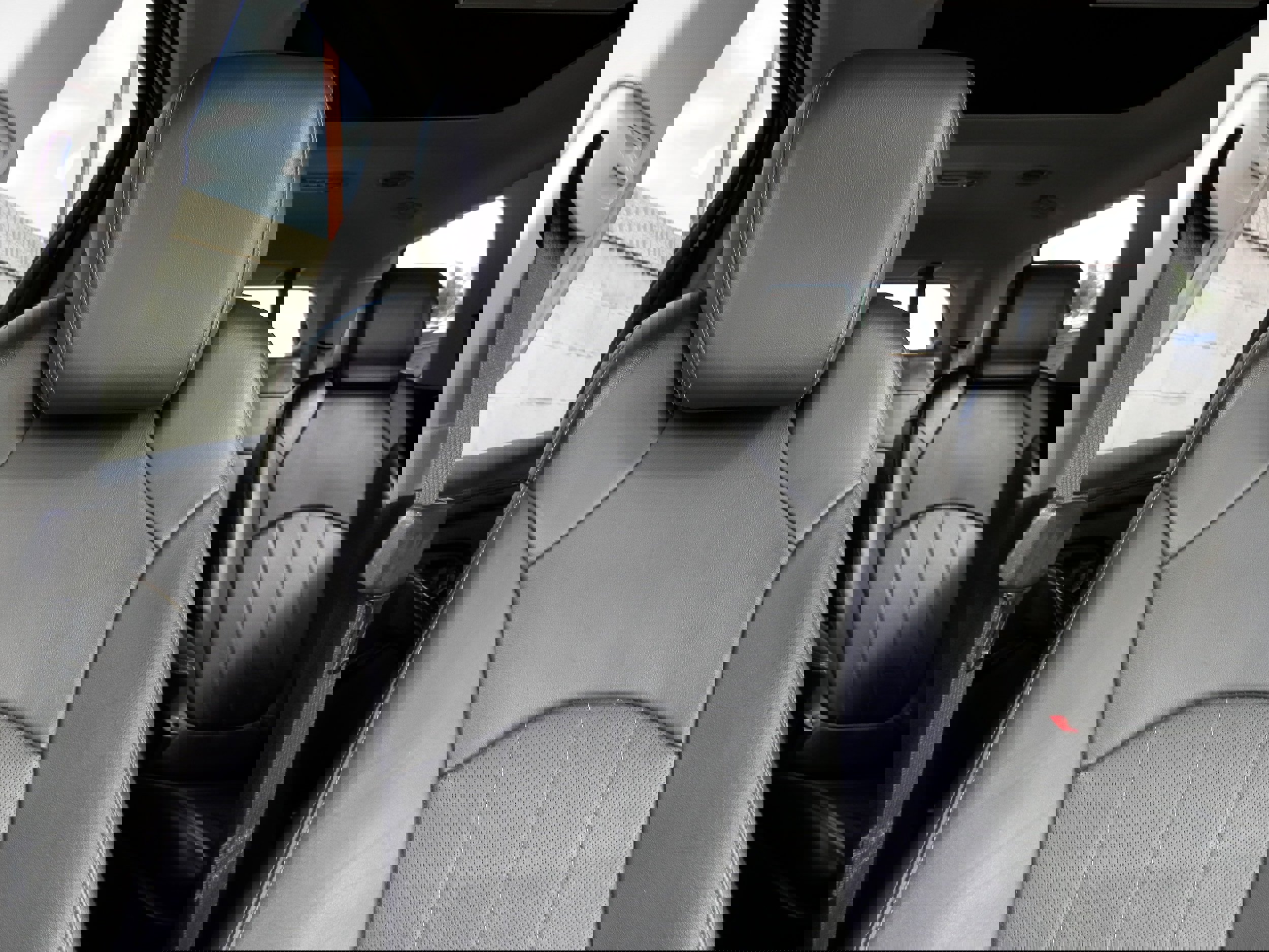 Used 2016 GMC Acadia Denali image 17