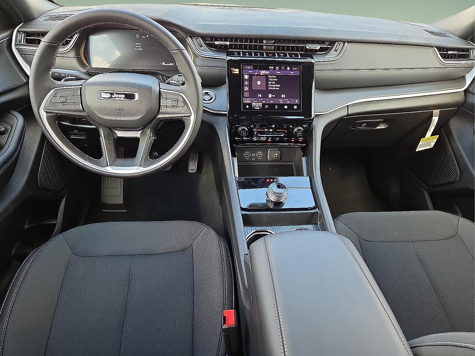 New 2025 Jeep Grand Cherokee L Laredo w/ Luxury Tech Group I image 12