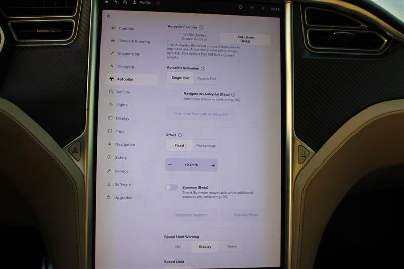 Used 2016 Tesla Model X 75D AWD/4WD image 18