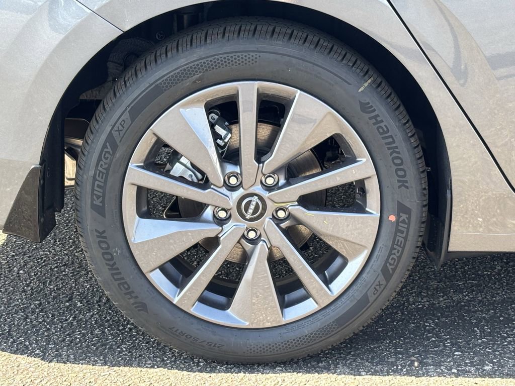 New 2026 Nissan Sentra SL w/ Floor Mat Package image 7