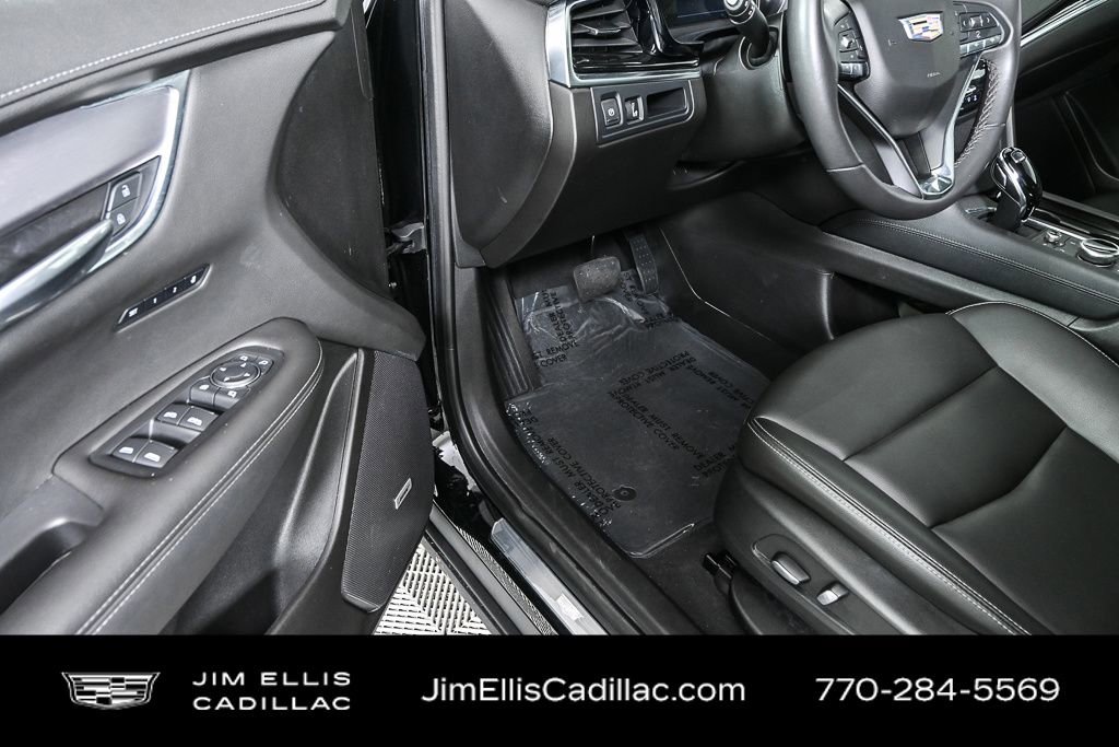 Certified 2023 Cadillac XT6 Luxury image 8