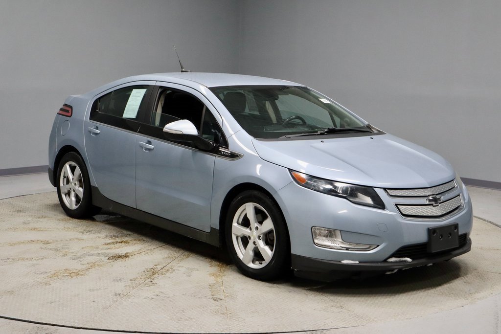 Used 2014 Chevrolet Volt w/ Enhanced Safety Package 1