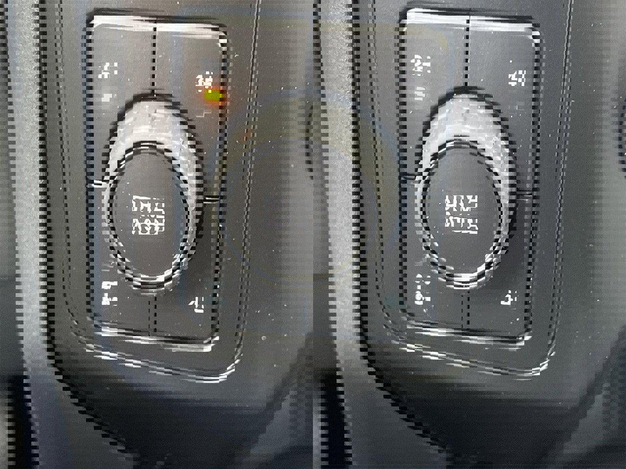New 2026 Ford F250 4x4 Crew Cab Super Duty image 7