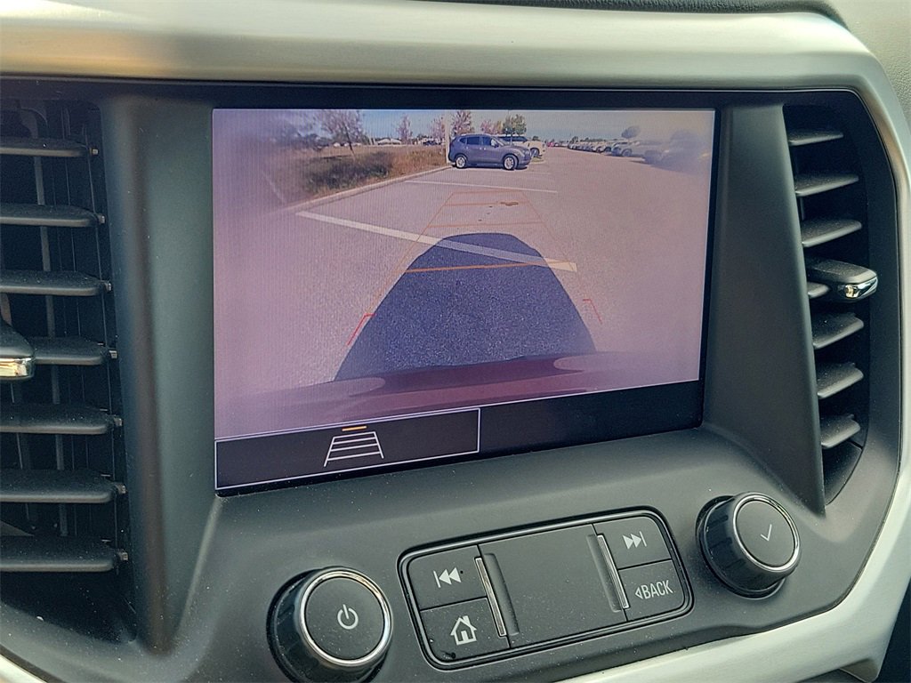 Used 2020 GMC Acadia SLE w/ Driver Convenience Package image 29