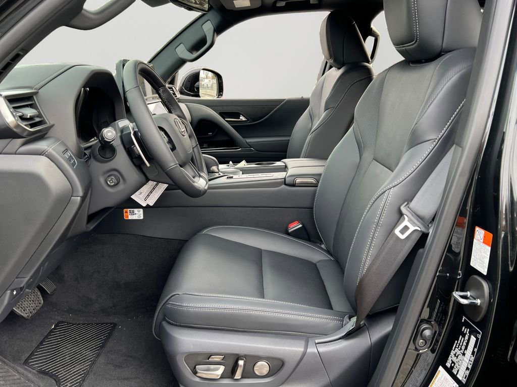 New 2026 Lexus LX 700h Luxury image 14