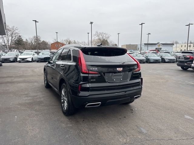 Used 2025 Cadillac XT4 Premium Luxury AWD/4WD image 4